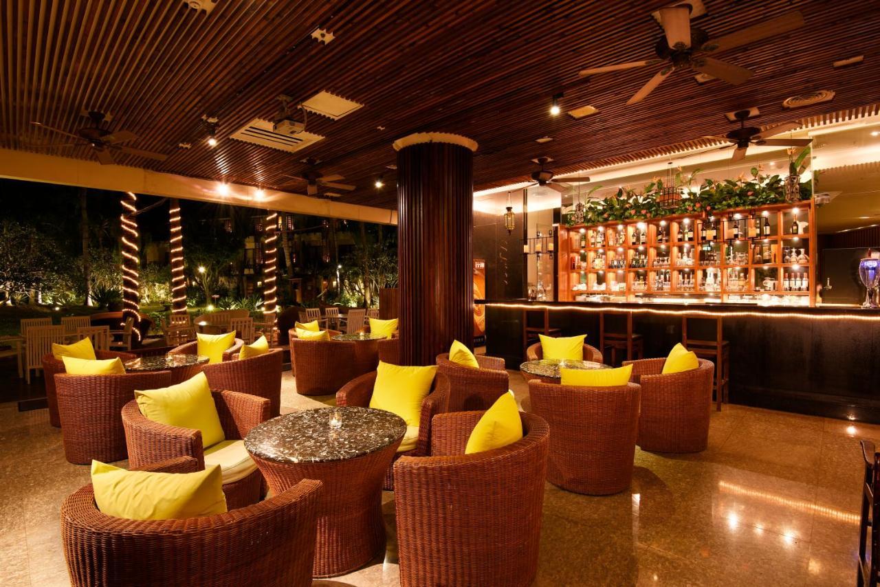 Caesar Park Hotel Kenting Luaran gambar The bar at the hotel